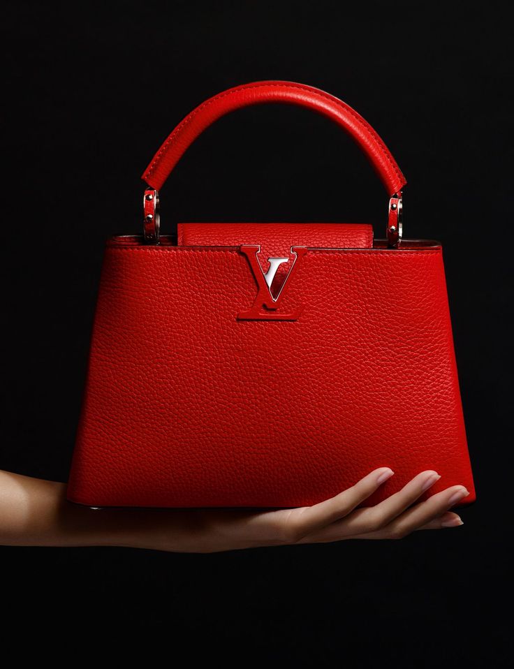 Le Printemps Accessories — Crimson Handbag