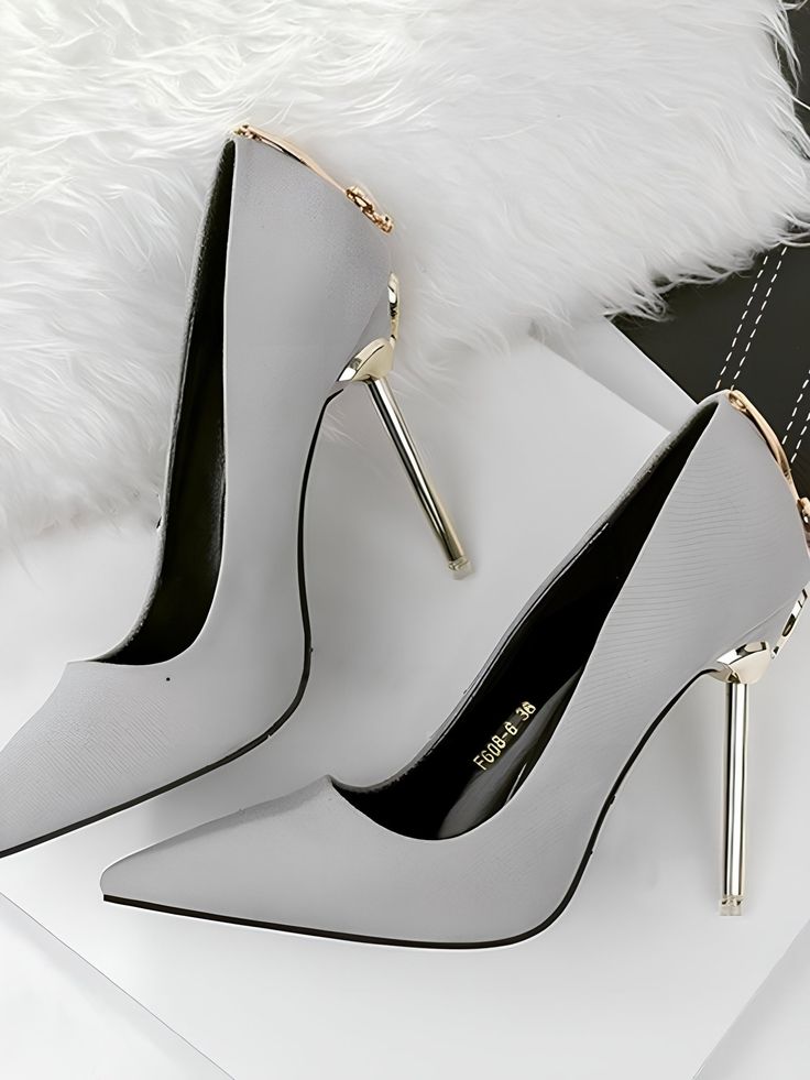 Silver Mirror Pointed Pumps